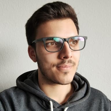 Portrait of Santi Lema looking toward the future.